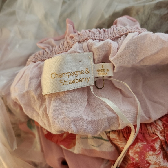 Flying Tomato Champagne & Strawberry floral off-the-shoulder tiered maxi dress - Picture 6 of 8